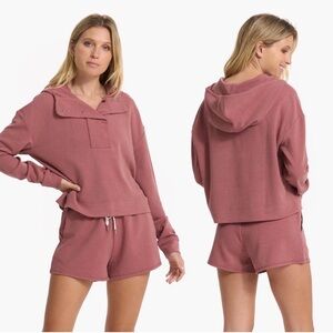 NWT ✨ Vuori Women’s Bayview Thermal Hoodie Rosewood VA263 Size Small Retail $128